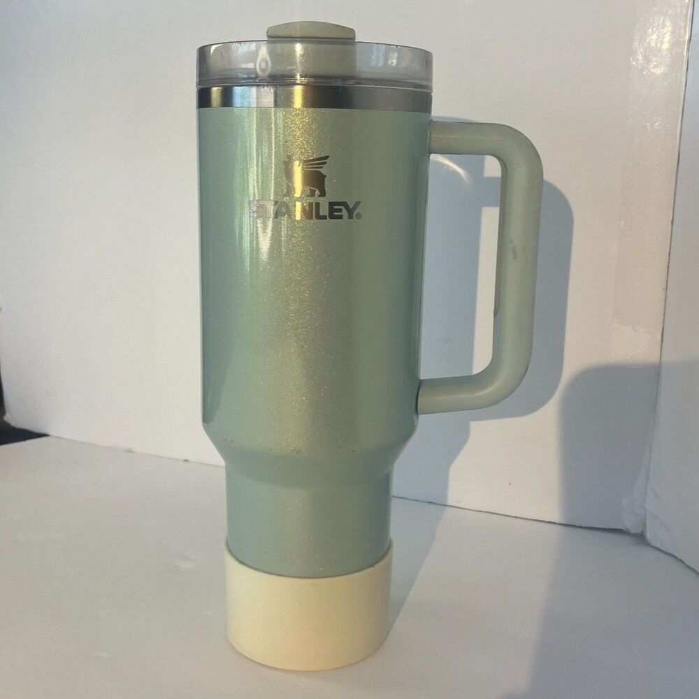 Stanley Quencher H2.0 FlowState 40oz Blueberry Milk Tumbler White Boot No Straw